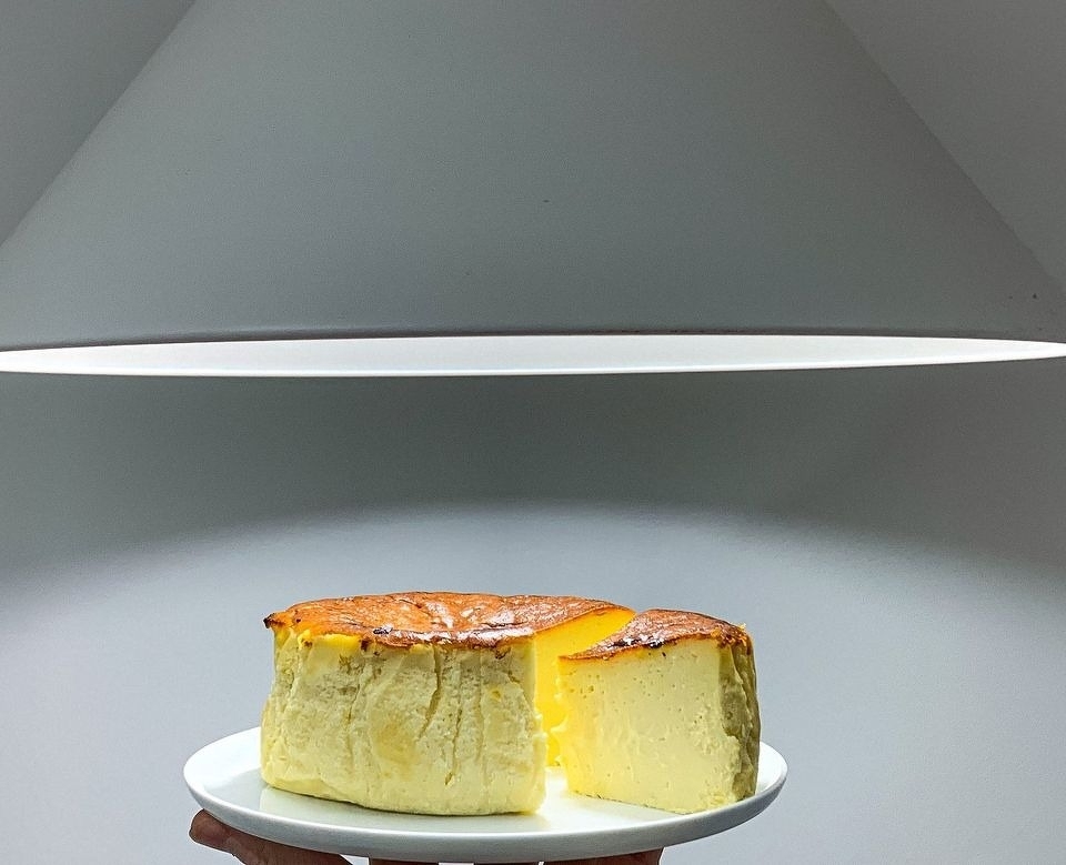 半熟濃厚濃密バスクチーズケーキ