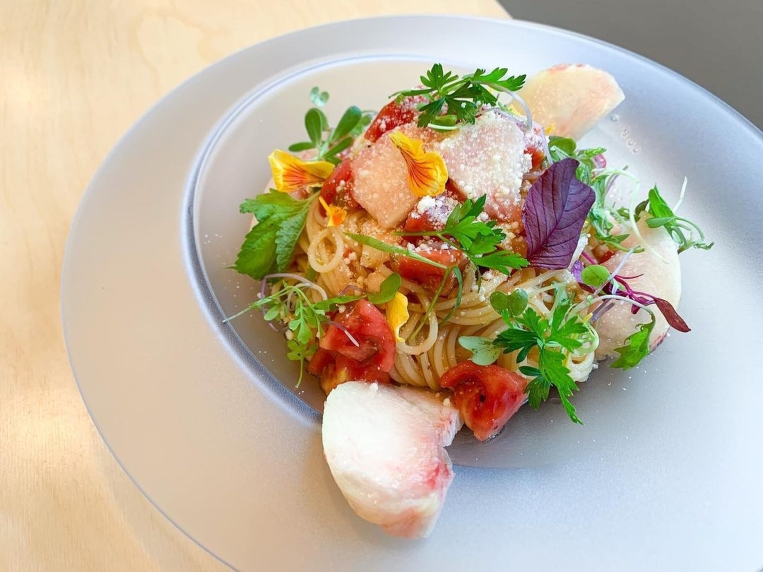 金沢桃と越のルビー(甘いフルーツトマト)の冷製パスタ